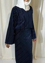 Load image into Gallery viewer, Extra striped
