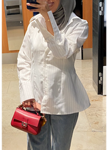 Load image into Gallery viewer, White shirt, 2in1
