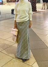 Load image into Gallery viewer, Plaid skirt

