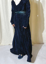 Load image into Gallery viewer, Wrapped
