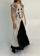 Load image into Gallery viewer, Floria
