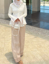 Load image into Gallery viewer, Pearl Shirt
