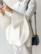 Load image into Gallery viewer, Ruffled blazer
