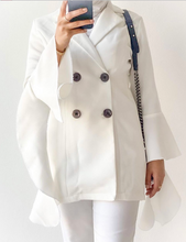 Load image into Gallery viewer, Ruffled blazer
